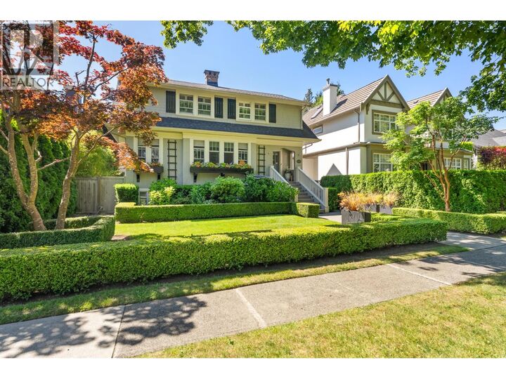 Photo de la propriété:  6555 Laburnum Street  BC V6P 5M4 