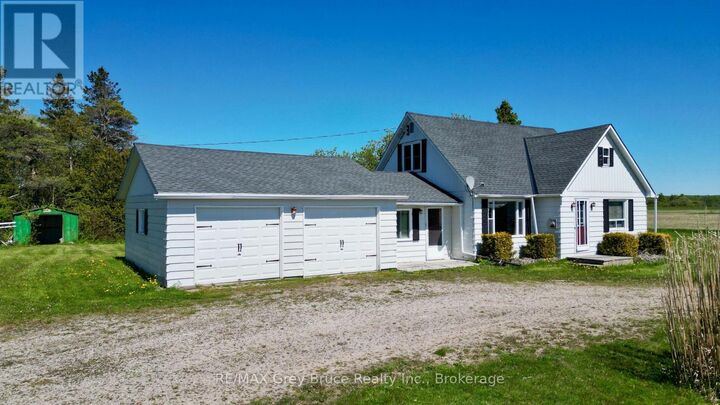 Property Photo:  114 Lindsay Road 5  ON N0H 1W0 