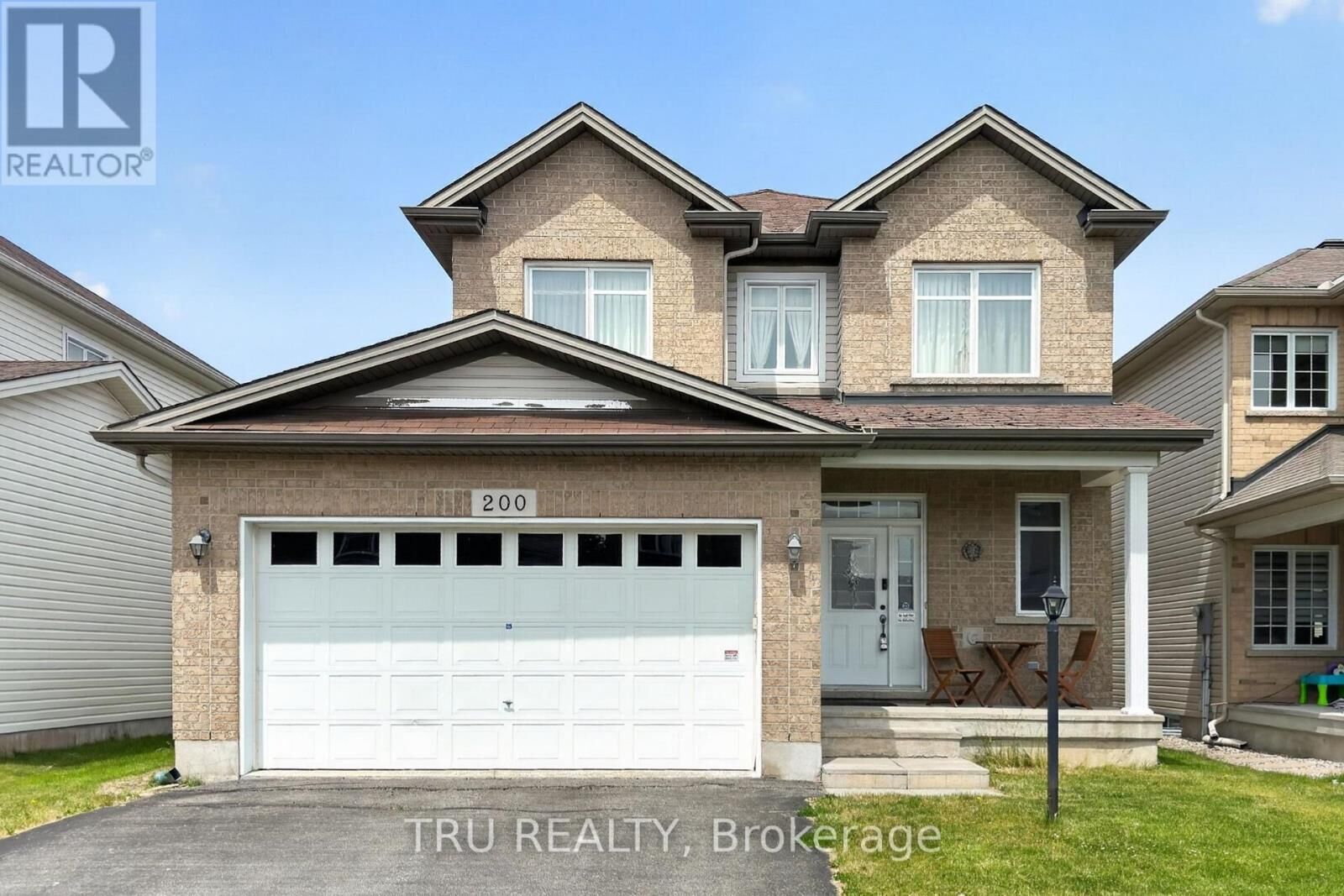 Property Photo: 200 Celtic Ridge Crescent ON K2W 0C1