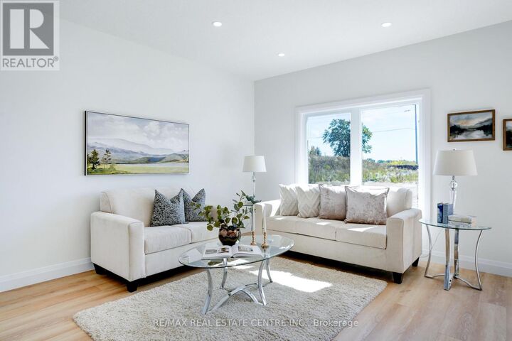 Property Photo:  2512 Constance Avenue  ON N6M 1E7 