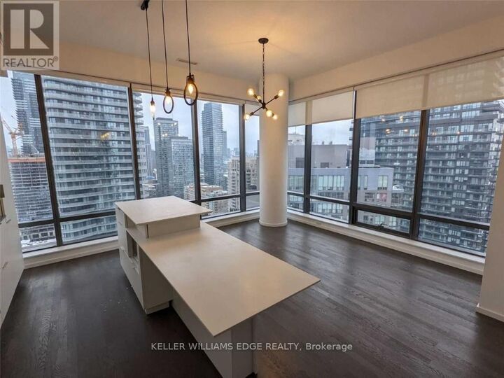 Property Photo:  5 St. Joseph Street 2605  ON M4Y 1J6 