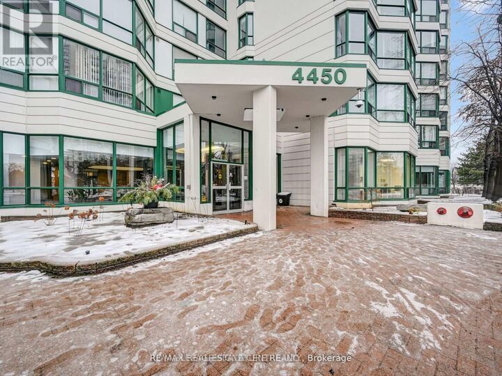 Property Photo:  4450 Tucana Court 909  ON L5R 3R4 