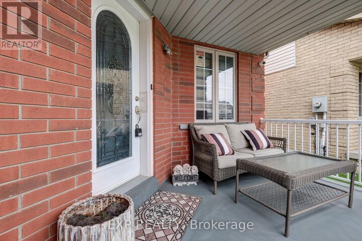 Property Photo:  548 Ormond Drive  ON L1K 2L4 