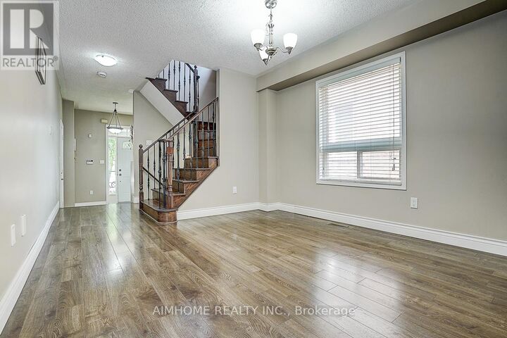 Photo de la propriété:  969 Oaktree Crescent  ON L3X 2Z2 
