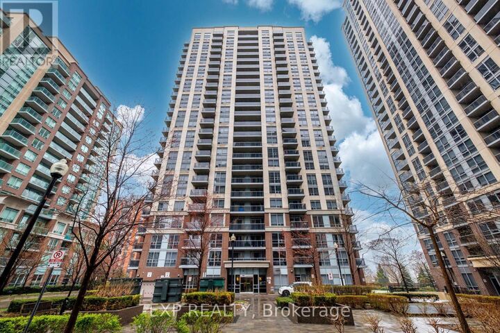 Property Photo:  5 Michael Power Place 1605  ON M9A 0A3 