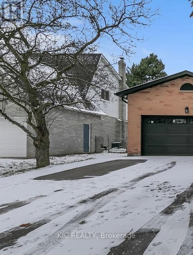 Property Photo:  108 Cardinal Crescent  ON L3Y 5Y6 