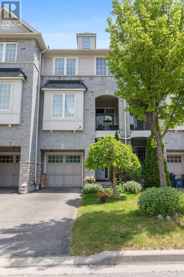 Property Photo:  31 Linnell Street  ON L1Z 0K8 
