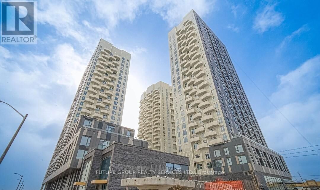Property Photo:  498 Caldari Road 433  ON L4K 0R6 