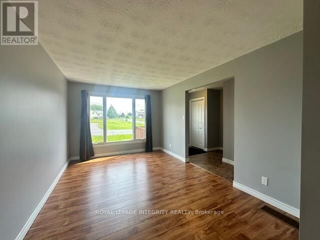Property Photo:  3150 Poirier Avenue  ON K6K 1C8 