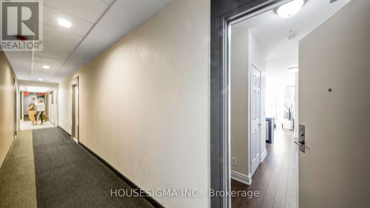 Property Photo:  15 James Finlay Way 1103  ON M3M 0B3 