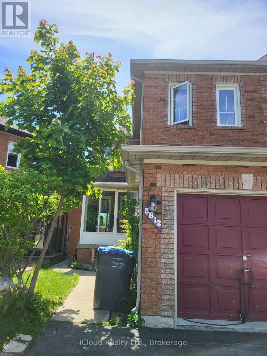 Property Photo:  3812 Craighurst Avenue  ON L5N 6T7 