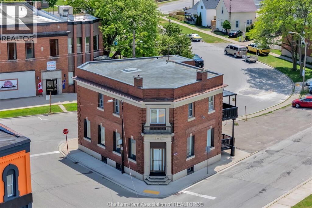 Property Photo:  500 Wallace Street  ON N8A 1L1 