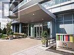 Property Photo:  70 Forest Manor Road 3109  ON M2J 0A9 