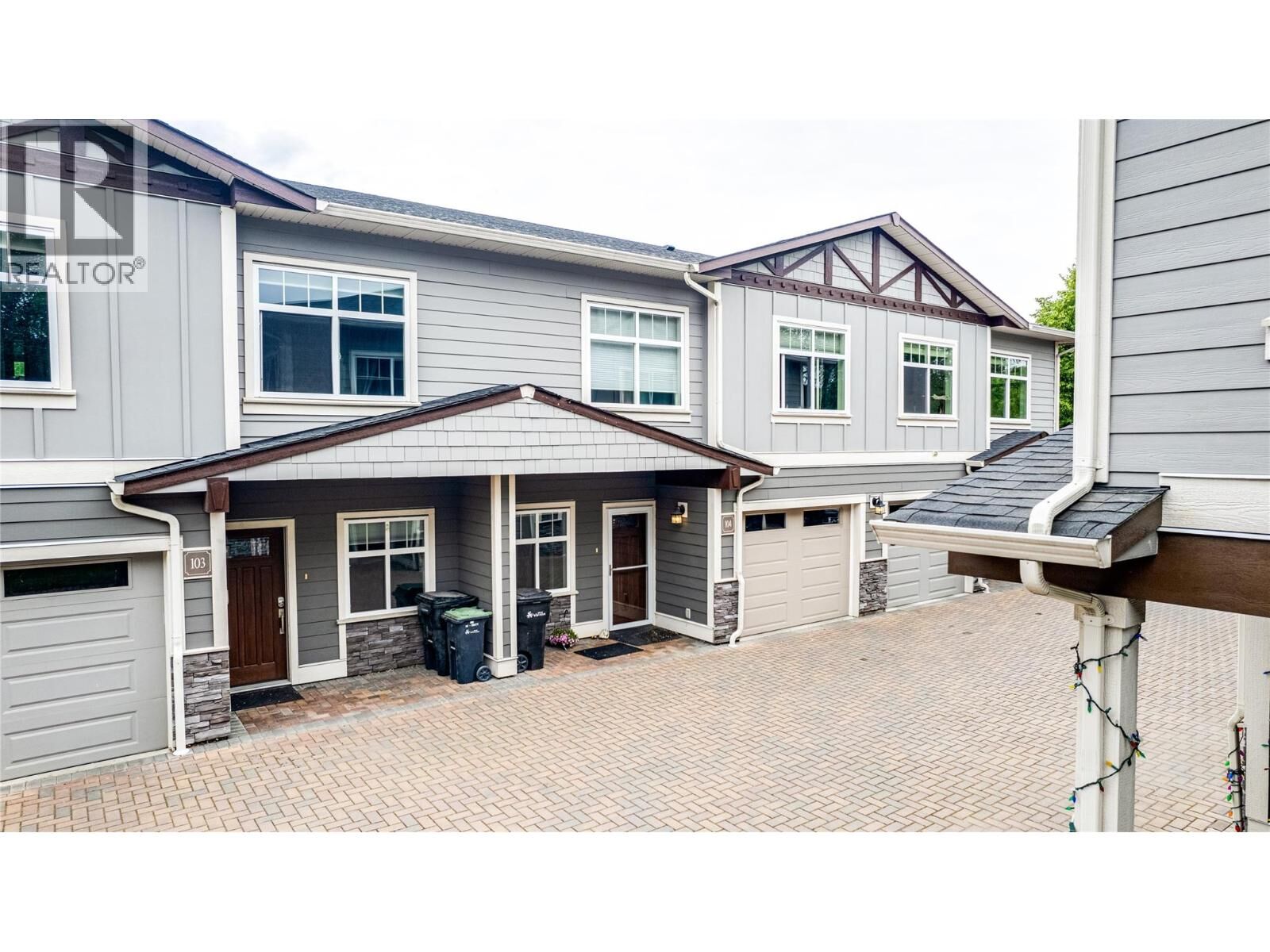 Property Photo:  3606 25 Avenue 104  BC V1T 1P3 