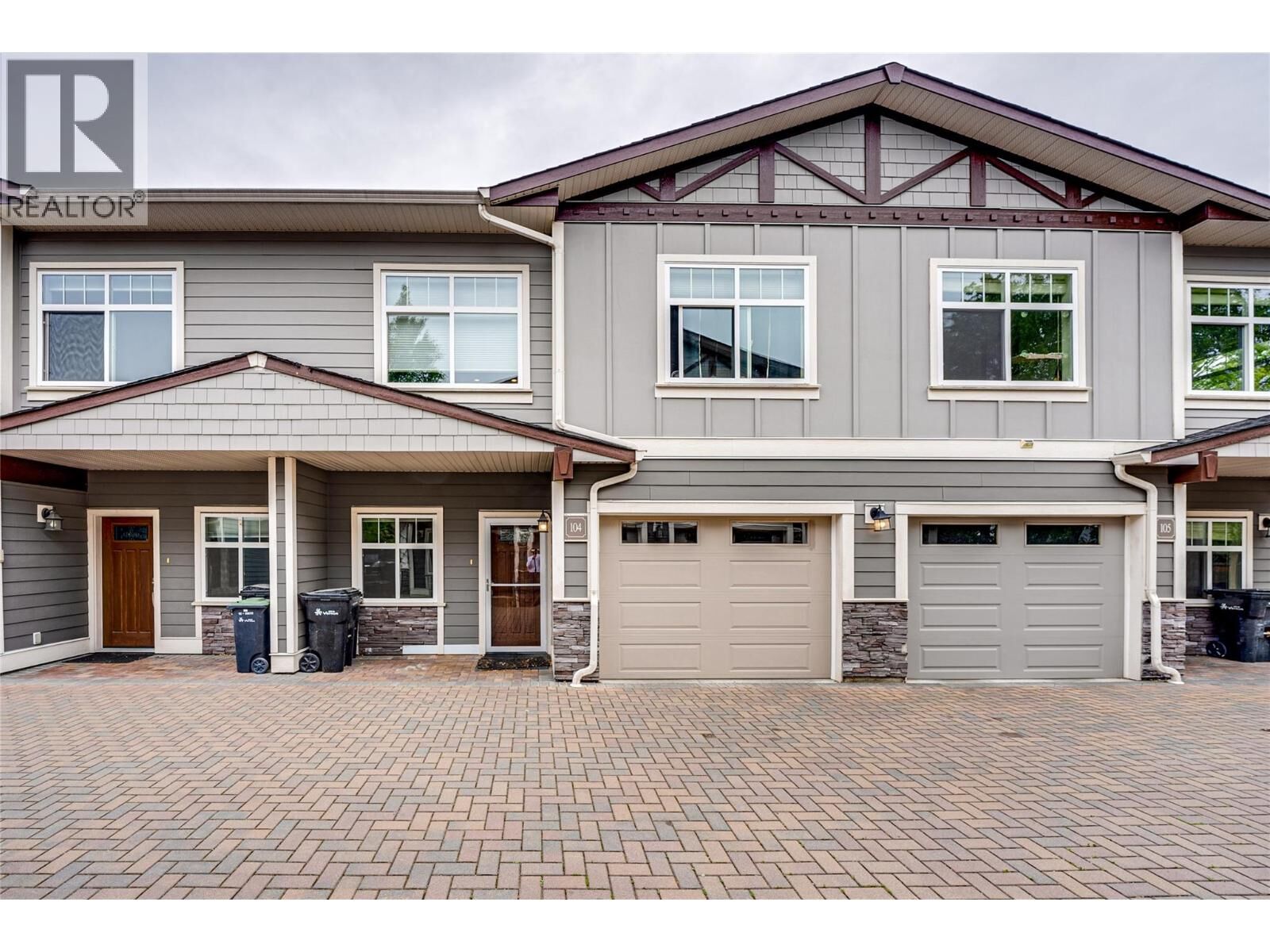 Property Photo: 3606 25 Avenue 104 BC V1T 1P3