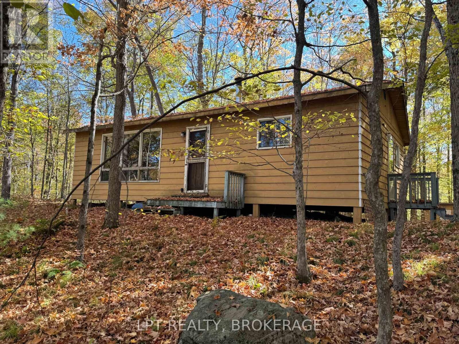 Property Photo:  500 Yvon Lane  ON K0G 1X0 