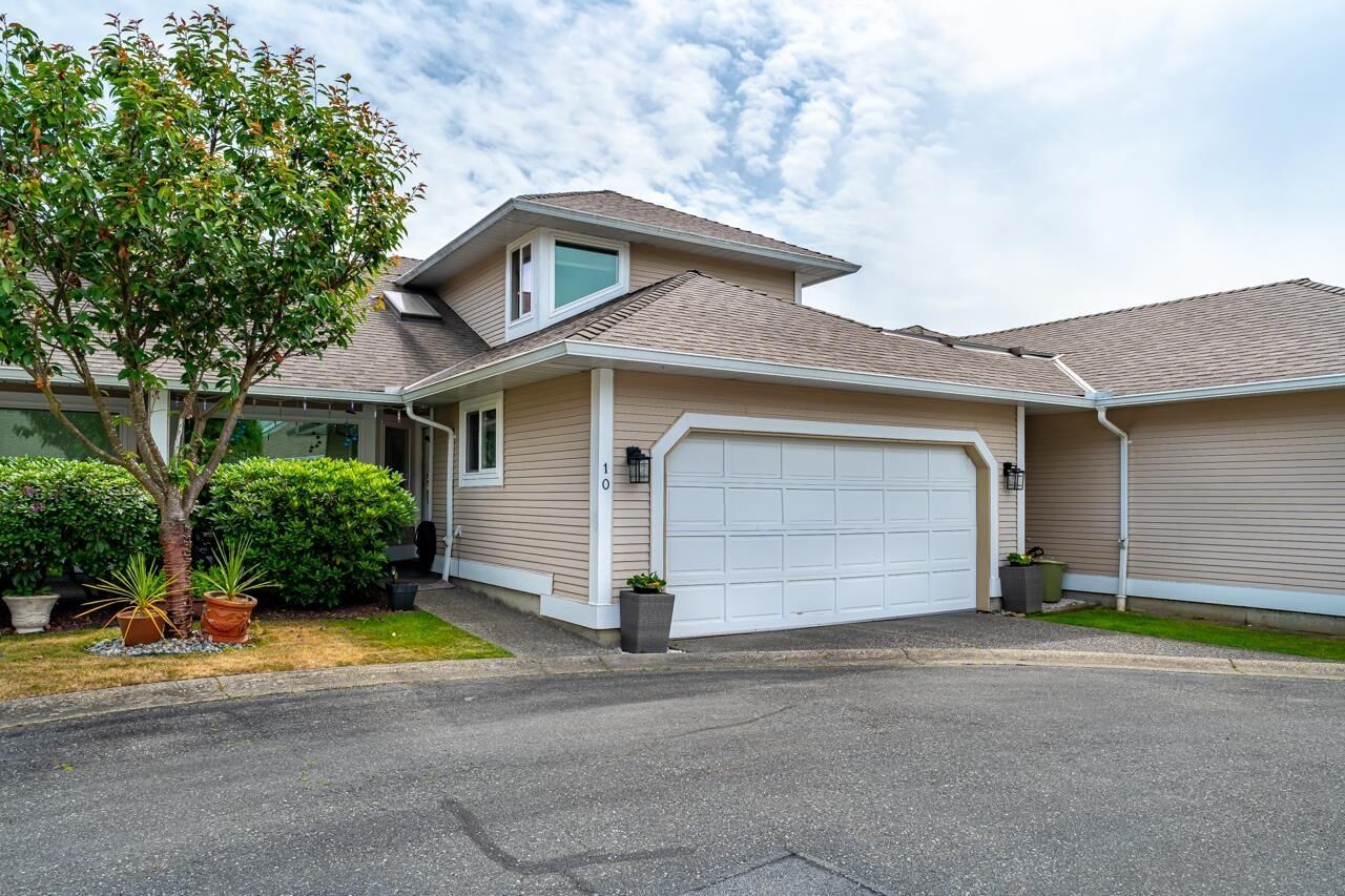 Photo de la propriété:  11965 84A Avenue 10  BC V4C 2T3 