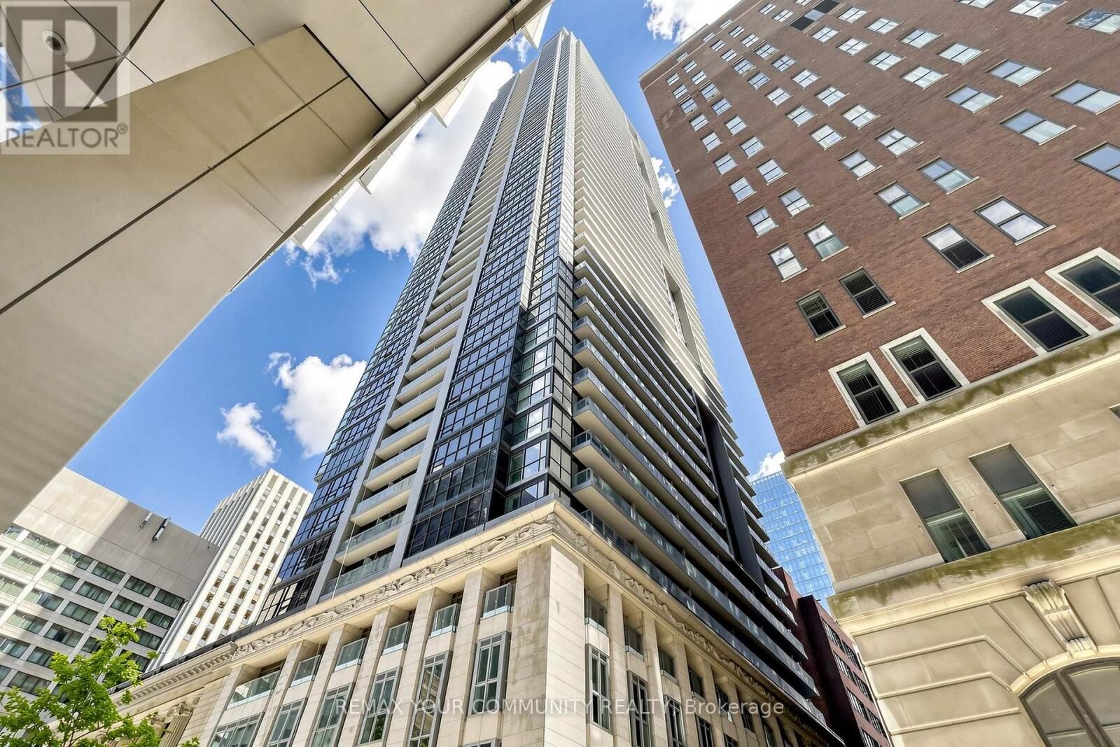 Property Photo:  70 Temperance Street 2514  ON M5H 4E8 