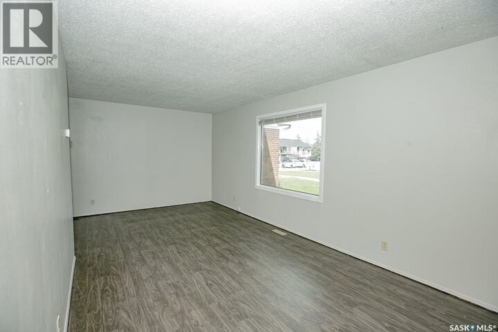 Property Photo:  4140 Castle Road  SK S4S 6A4 