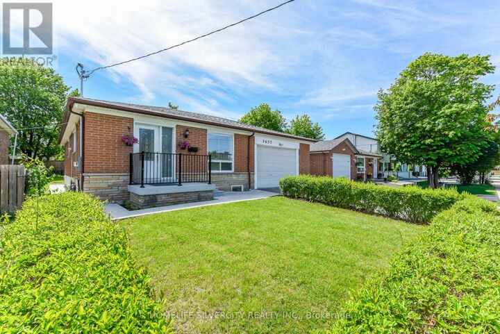 Property Photo:  3622 Dunrankin Drive  ON L4T 1V9 