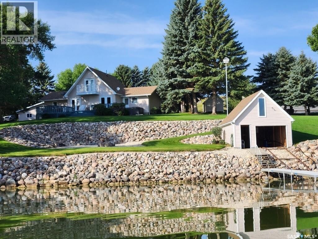 Property Photo:  1302 Tatanka Drive  SK S0C 4H0 