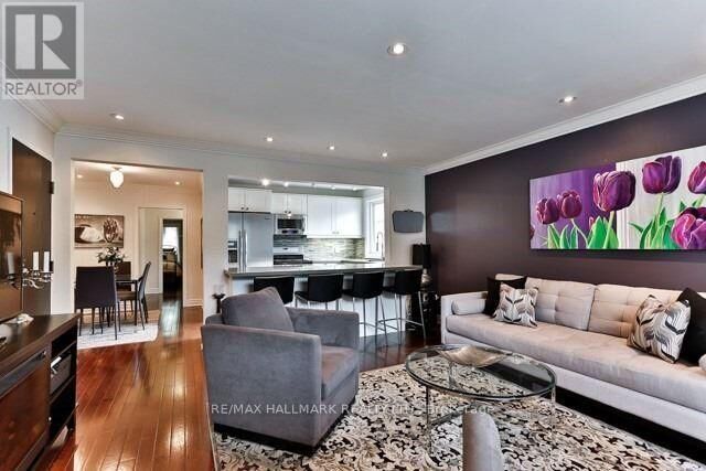 Property Photo: 25 Love Crescent ON M4E 1V6