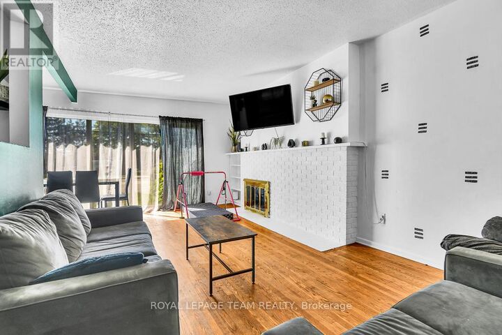 Property Photo: 2383 Walkley Road ON K1G 3H1