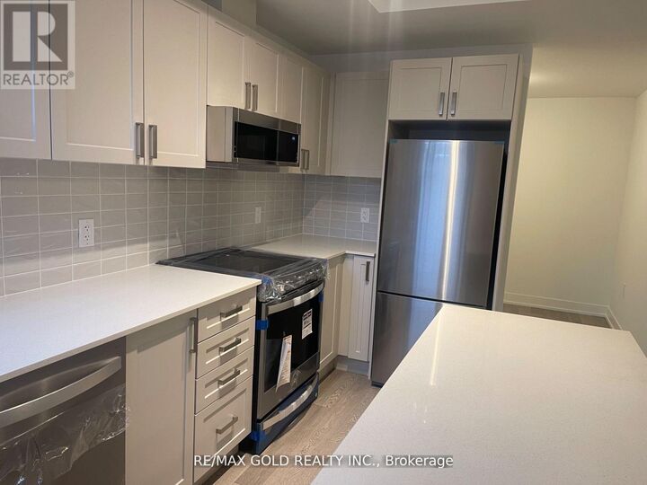 Property Photo: 1095 Douglas McCurdy Comm 161 ON L5G 0C6