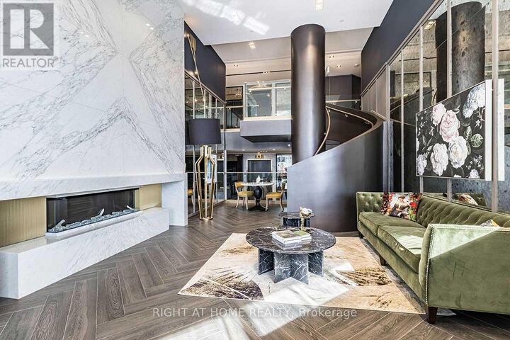 Property Photo:  395 Dundas Street West 711  ON L6M 5R8 