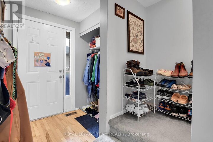 Property Photo:  902 Elmsmere Road B  ON K1J 7T6 