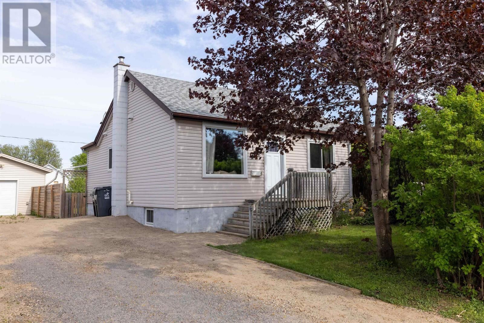 Property Photo:  1126 Broadmore Ave  ON P7E 2Y6 