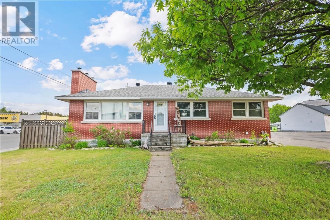 Property Photo: 138 Fleming St ON P5E 1E1