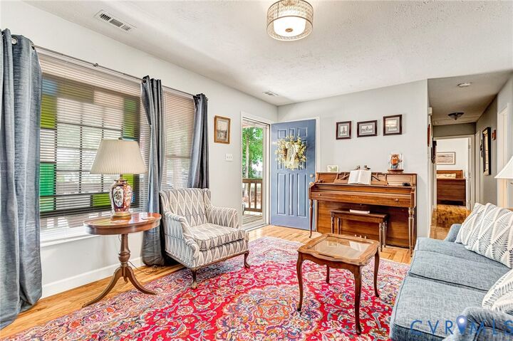 Property Photo: 104 Five Oaks Lane VA 23005