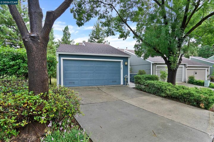 Property Photo: