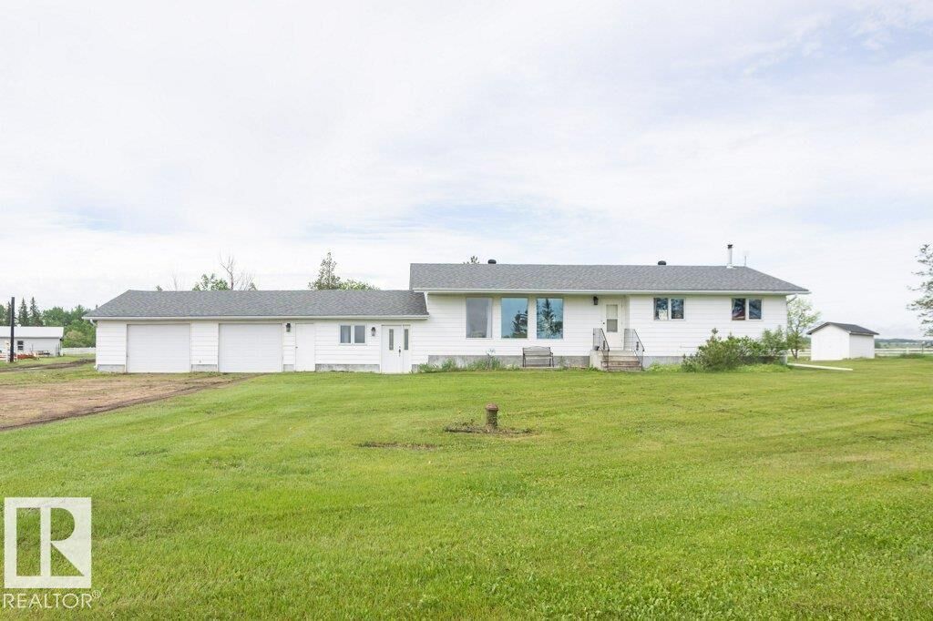 Property Photo: 57532 Rg Rd 270 AB T0G 0H0