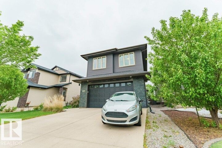 Property Photo:  17347 11 Avenue SW  AB T6W 1Z6 