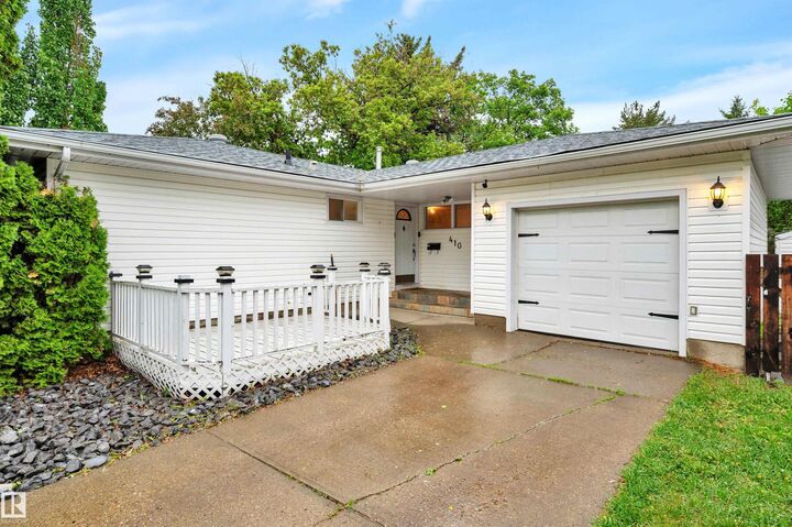 Property Photo:  410 Conifer Street  AB T8A 1M9 
