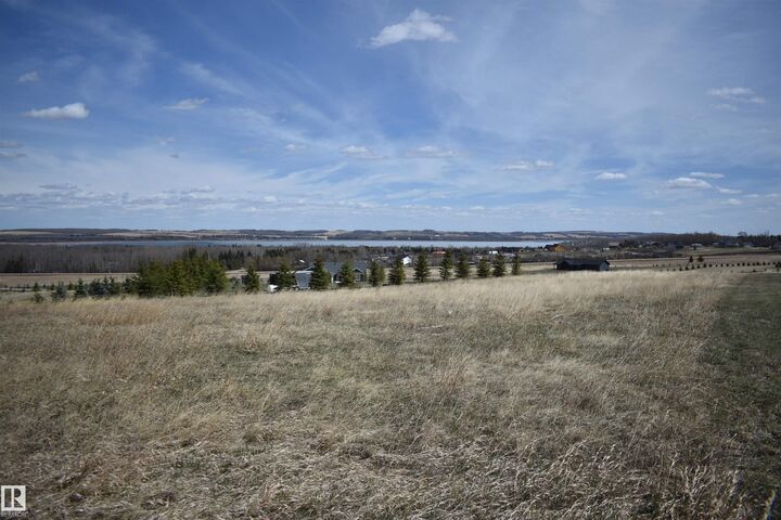 133 Bruhn Boulevard — photo 1