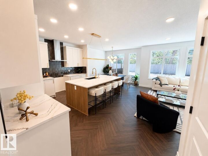 Property Photo:  1727 Crossbill Loop NW  AB T5S 0W3 