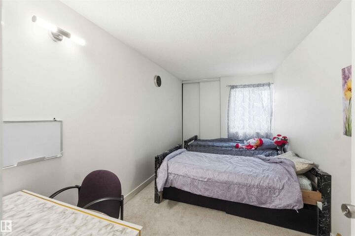Photo de la propriété:  11421 34 Street NW 203  AB T5W 5J7 