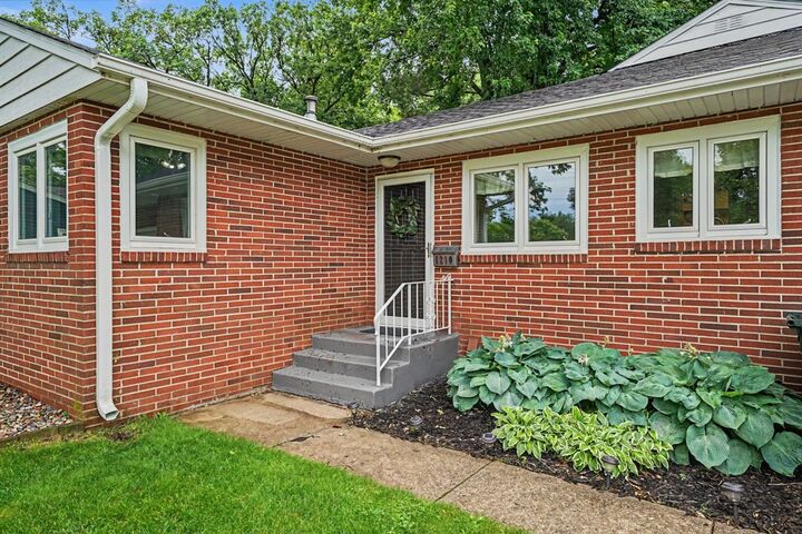 Property Photo: 1210 N 9th St IA 50501