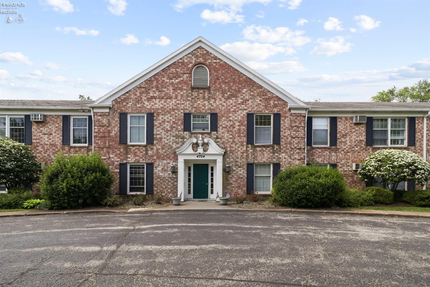 Property Photo: 4704 Venice Heights Boulevard 215 OH 44870