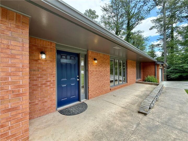 Property Photo: 2200 Carey Place GA 30066