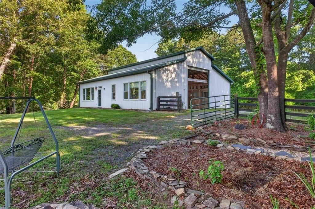 Property Photo: 173 Stivers Road GA 30143