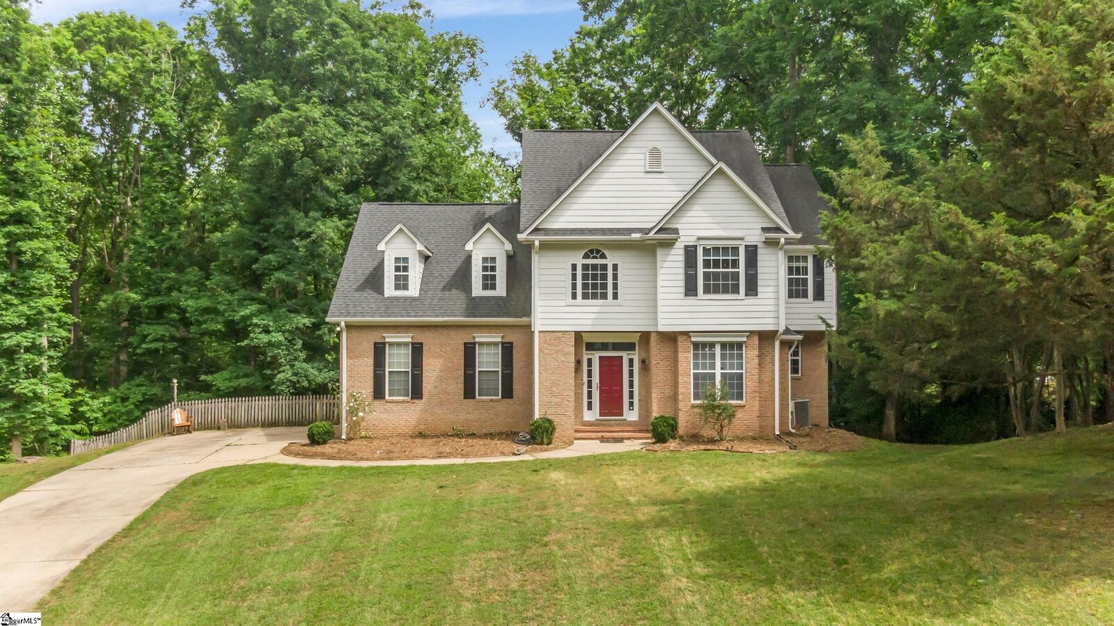 Property Photo: 428 Winding Oak Drive SC 29388