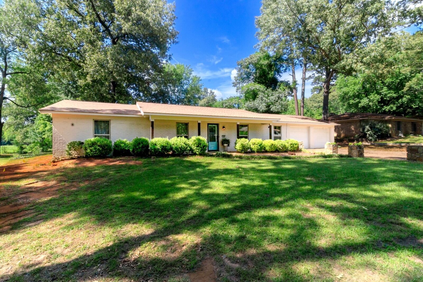 Property Photo:  208 Fairview Dr  TX 75604 