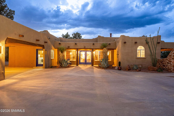 Property Photo:  7301 Raasaf Circle  NM 88005 