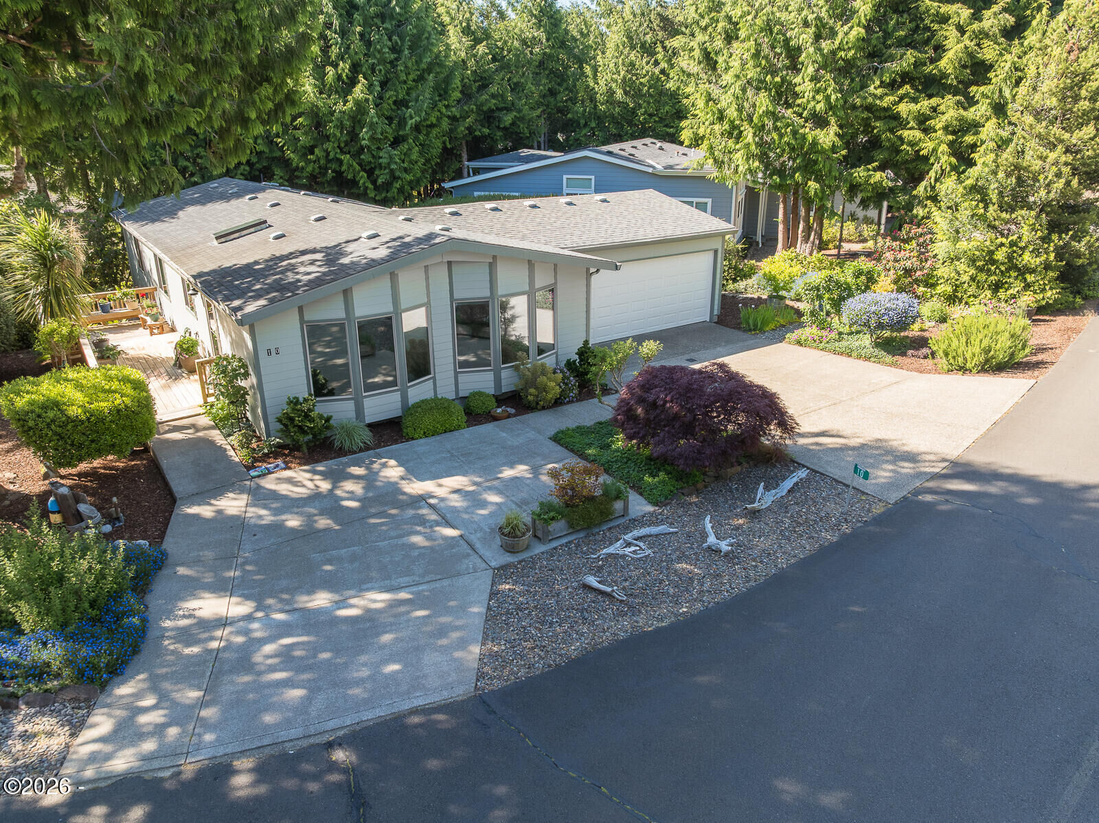 Property Photo:  10 Seagrove Loop  OR 97367 