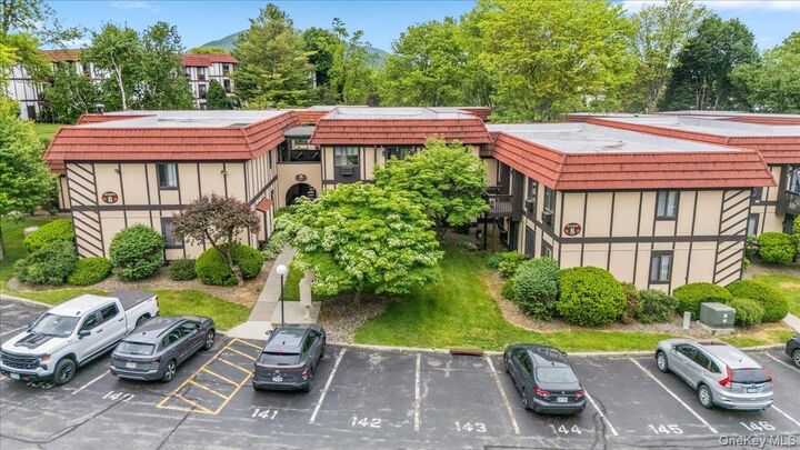 Property Photo:  8 Loudon Drive 13  NY 12524 