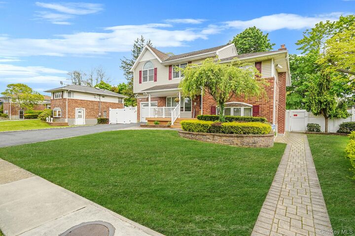 Property Photo:  7 Elmwood Road  NY 11729 